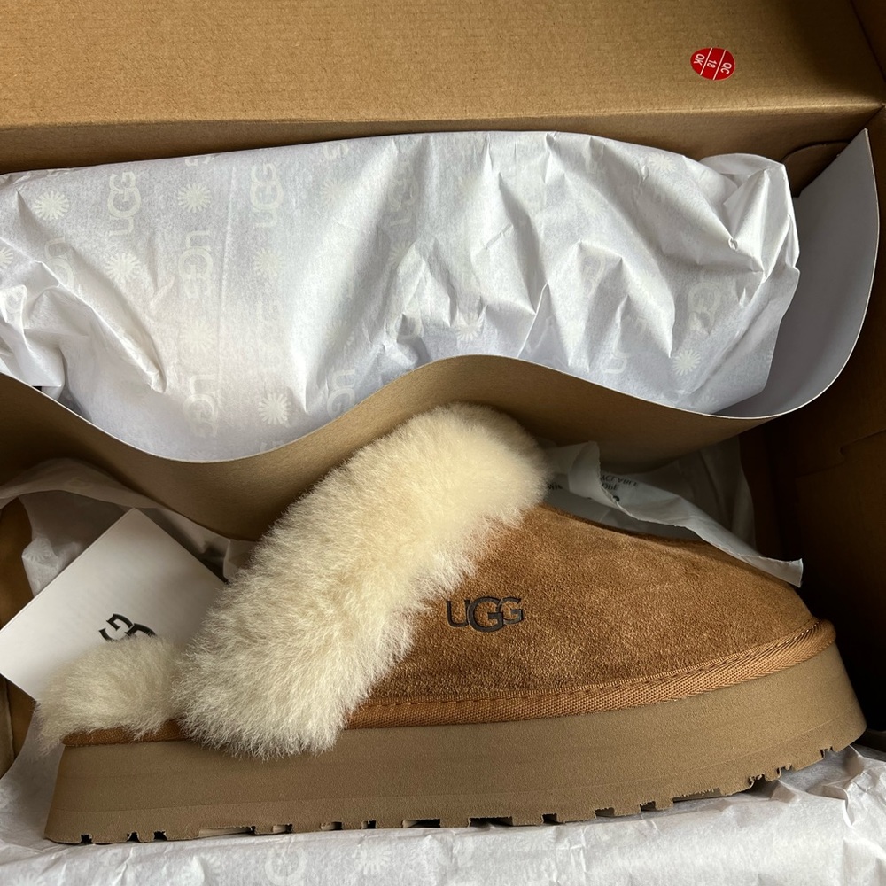 Ugg Disquette sheepskin Chestnut platform Size 9